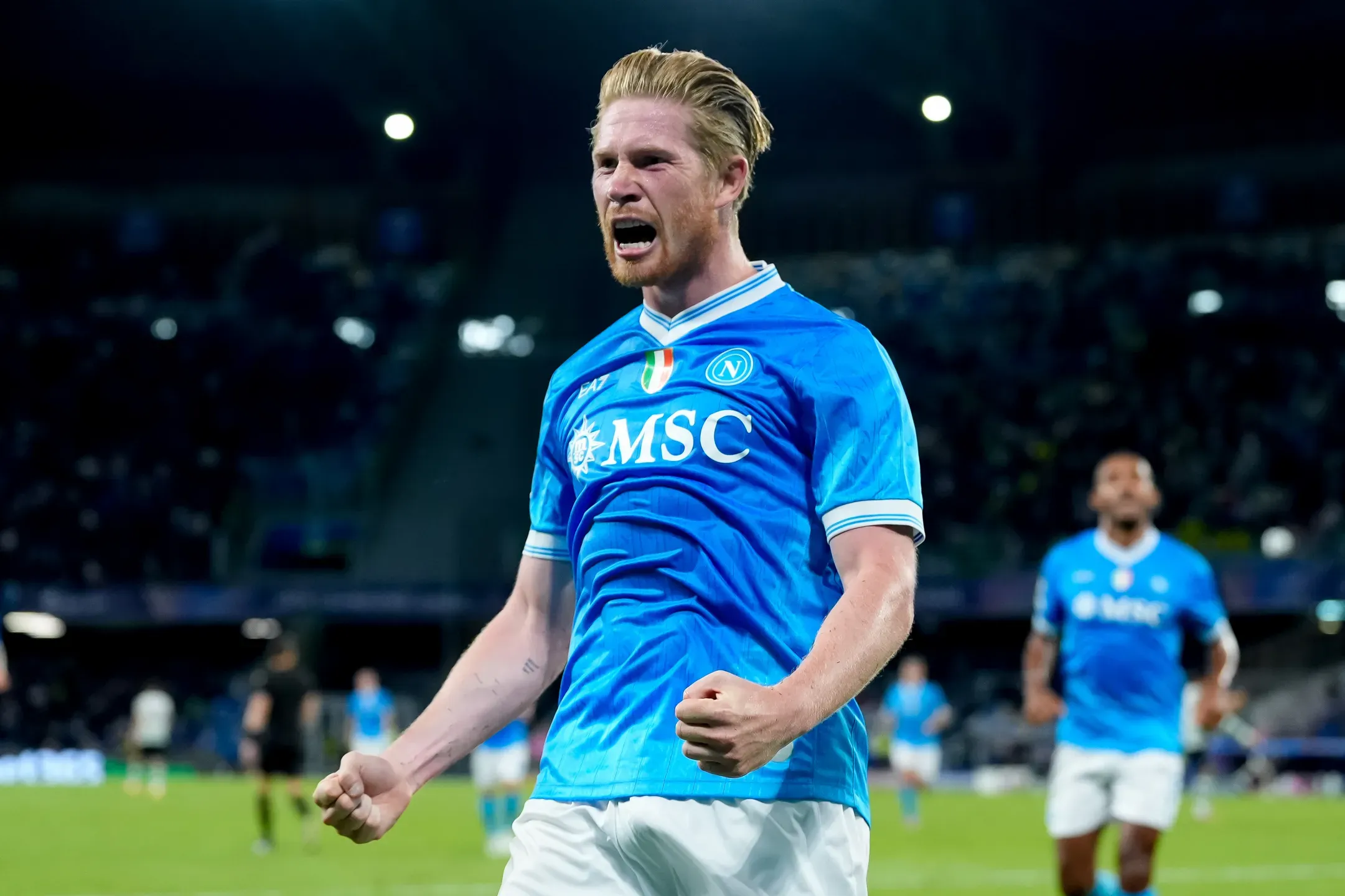 Show de De Bruyne no triunfo do Nápoles 